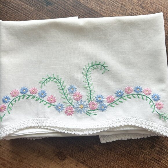 Crochet Pillow Case Embroidered Pillow Case Vintage Pillow Case Cottage Decor - Picture 3 of 6